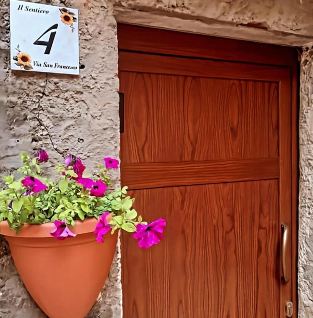 Il Sentiero Apartment Poggio Bustone Luaran gambar