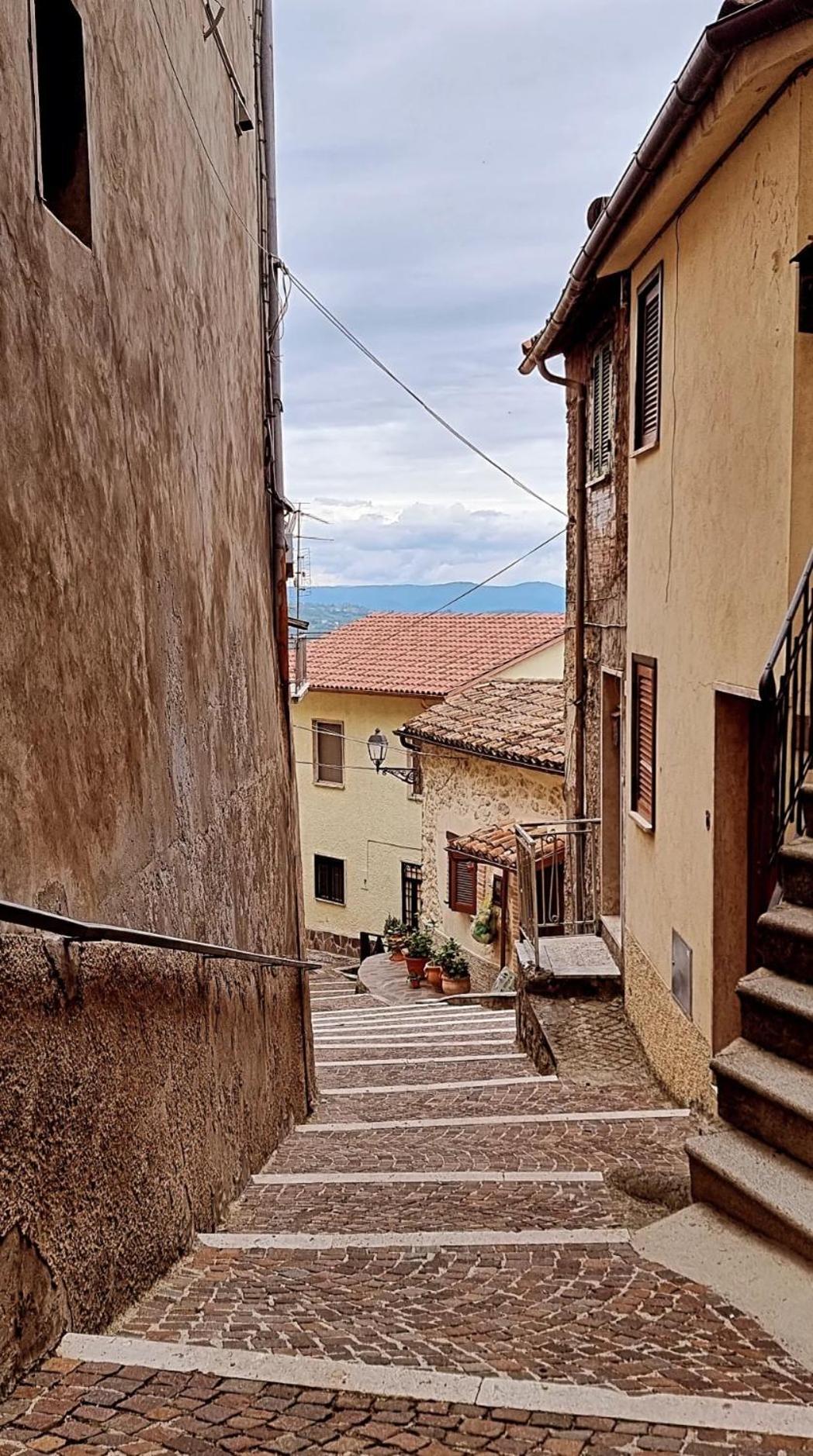 Il Sentiero Apartment Poggio Bustone Luaran gambar